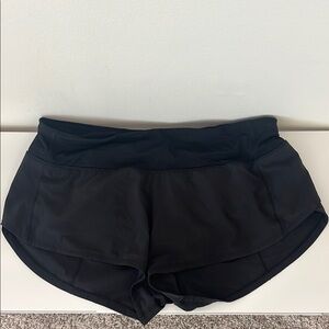 Lululemon Black Speed Up shorts 2.5”